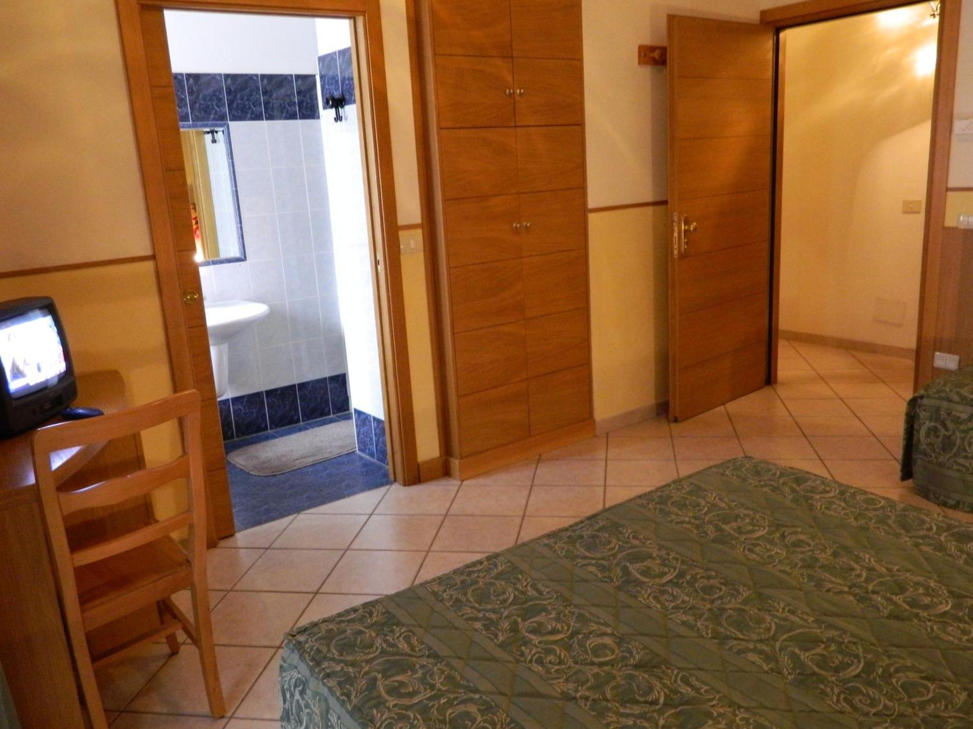 Hotel Vallefura Пескокостанцо Экстерьер фото