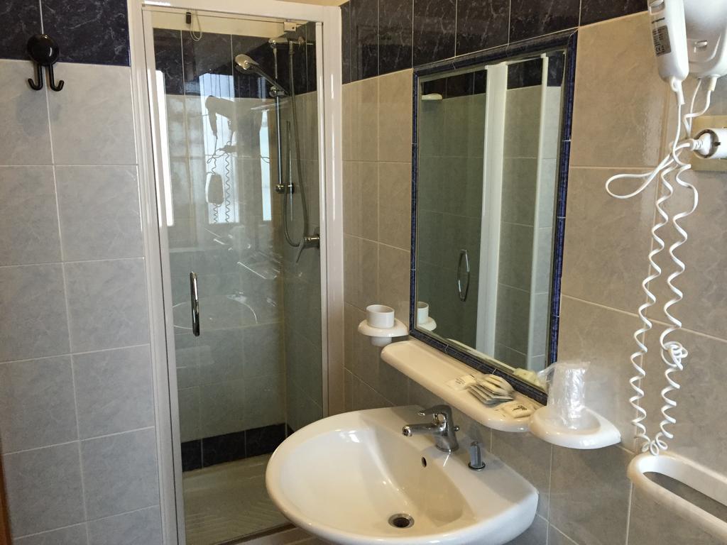 Hotel Vallefura Пескокостанцо Экстерьер фото