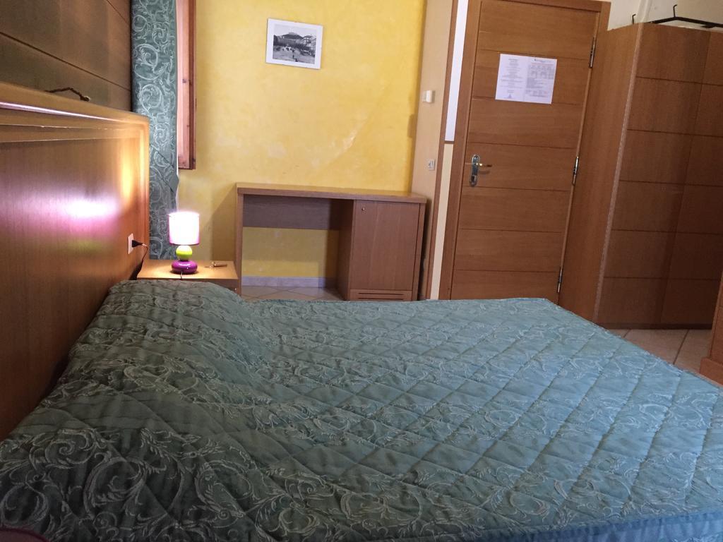 Hotel Vallefura Пескокостанцо Экстерьер фото