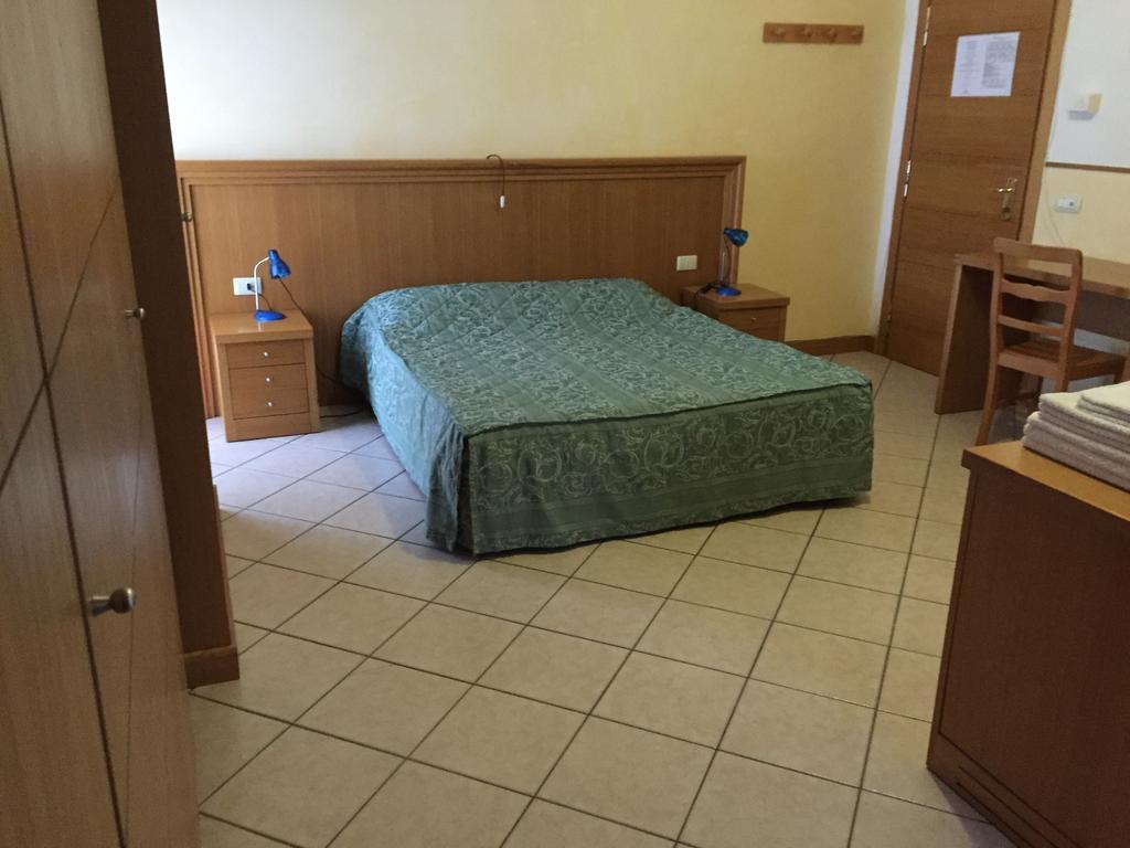 Hotel Vallefura Пескокостанцо Экстерьер фото